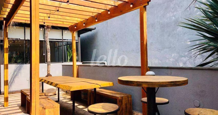 Casa comercial com 8 salas à venda na Rua dos Macunis, 513, Vila Madalena, São Paulo