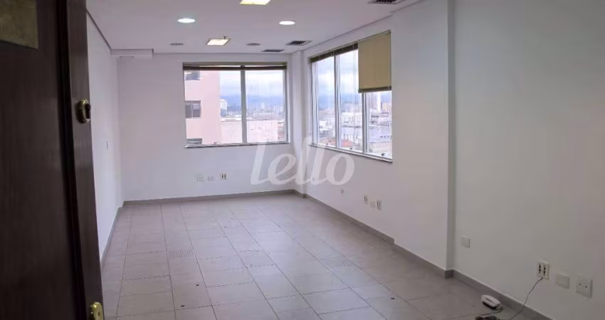 Sala comercial com 1 sala à venda na Rua Clélia, 1251, Água Branca, São Paulo