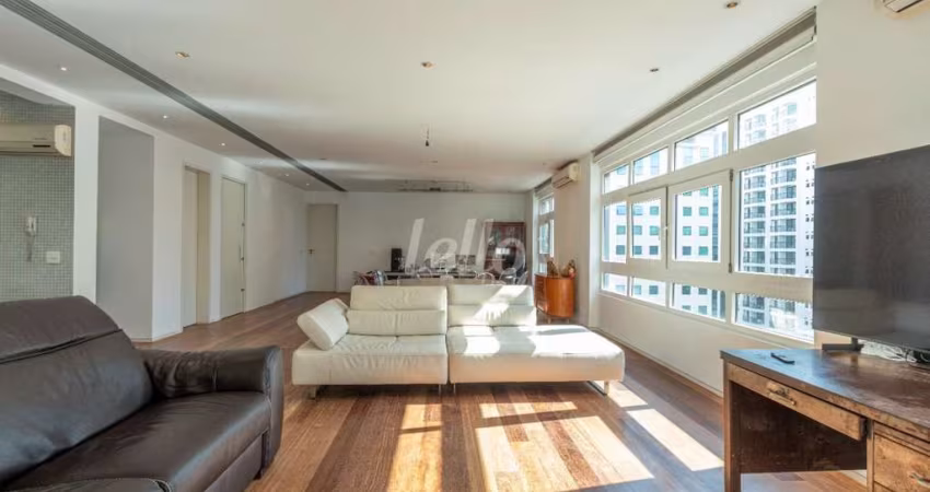 Apartamento com 3 quartos à venda na Alameda Jaú, 1375, Jardim Paulista, São Paulo