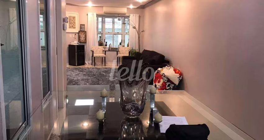 Casa com 4 quartos à venda na Rua Salvador Fiordelisio, 215, Vila Bertioga, São Paulo