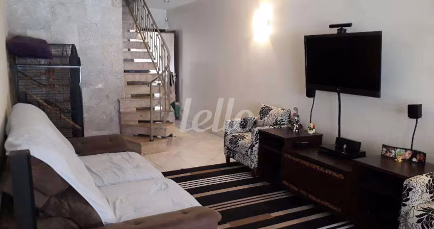 Casa com 3 quartos à venda na Rua Nhengaibas, 630, Vila Graciosa, São Paulo