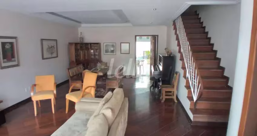 Casa com 3 quartos à venda na Rua Paulo Bregaro, 455, Vila Monumento, São Paulo