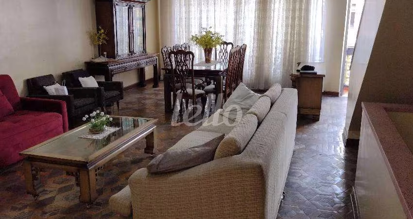 Casa comercial com 1 sala à venda na Avenida Álvaro Ramos, 2408, Quarta Parada, São Paulo