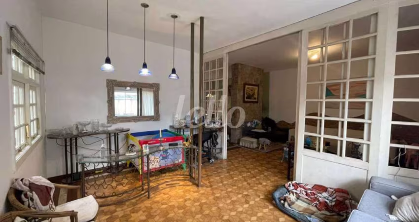 Casa com 3 quartos à venda na Rua Alberto Willo, 177, Planalto Paulista, São Paulo