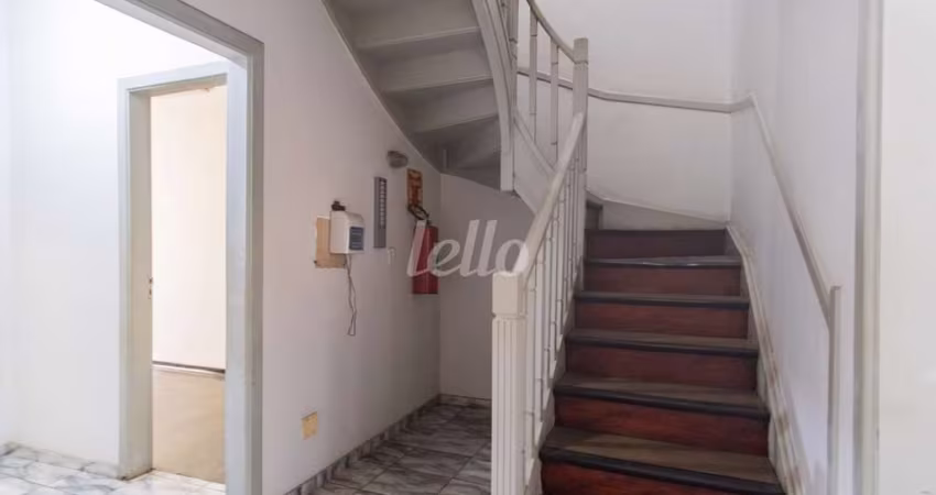 Casa comercial com 8 salas à venda na Rua Paes de Andrade, 83, Aclimação, São Paulo