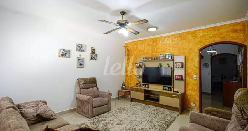 Casa comercial com 2 salas à venda na Rua Tié, 94, Vila Bertioga, São Paulo