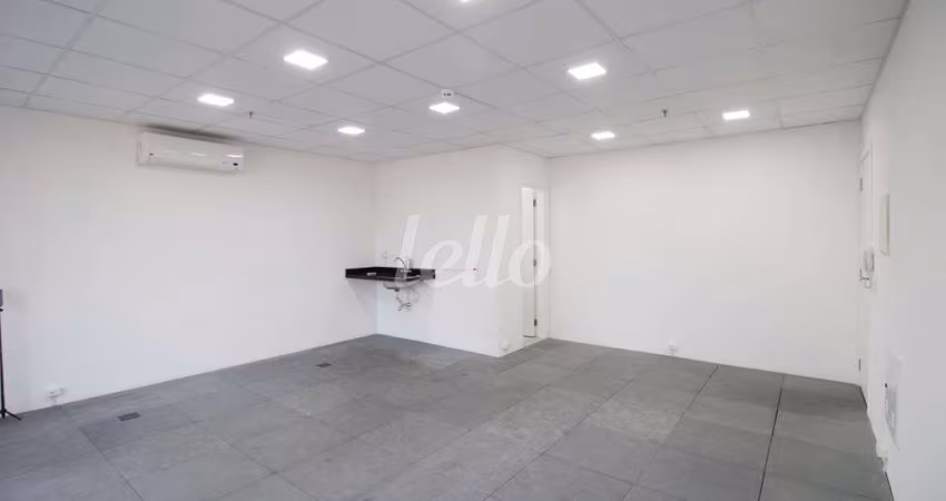 Sala comercial com 1 sala à venda na Rua Jaceru, 384, Vila Gertrudes, São Paulo