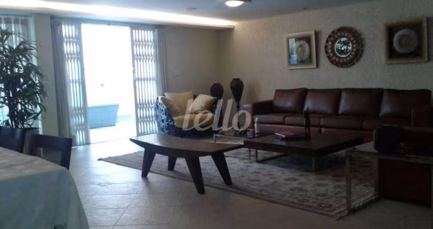 Casa com 3 quartos à venda na Rua Bernardino de Campos, 925, Campo Belo, São Paulo