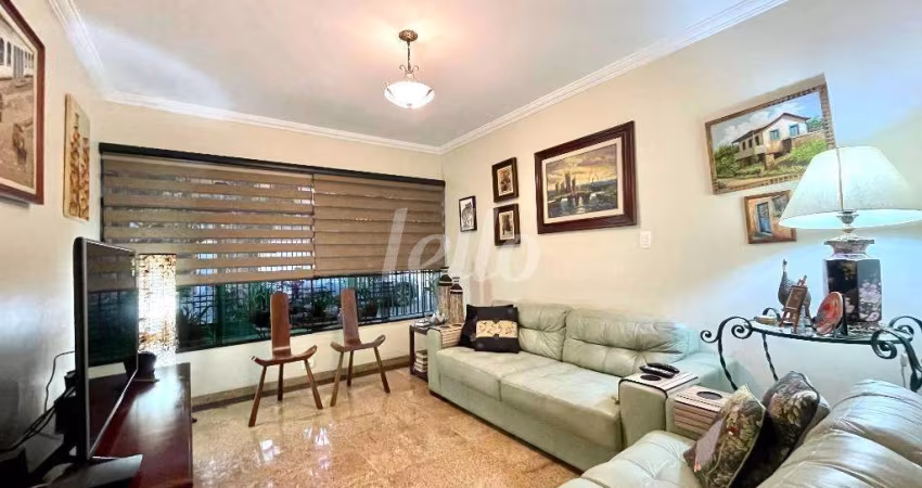 Casa com 3 quartos à venda na Rua das Camélias, 533, Mirandópolis, São Paulo