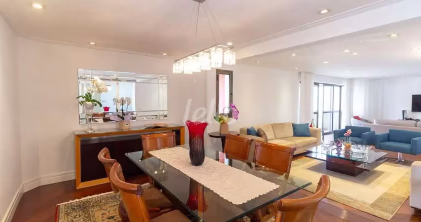 Apartamento com 4 quartos à venda na Rua Pascal, 181, Campo Belo, São Paulo