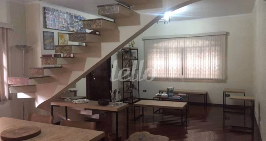 Casa comercial com 2 salas à venda na Rua Limeira, 231, Quinta da Paineira, São Paulo