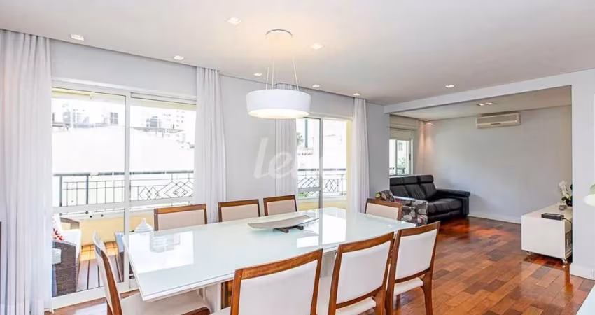 Apartamento com 3 quartos à venda na Rua Periquito, 160, Vila Uberabinha, São Paulo