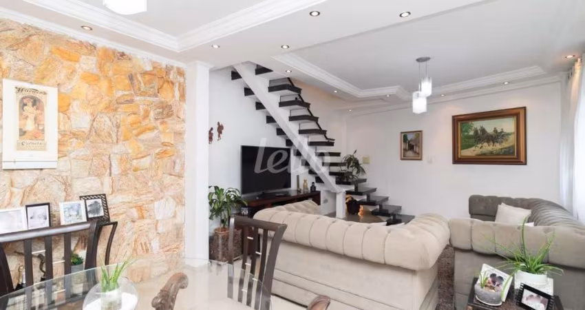 Casa comercial com 3 salas à venda na Rua Tapari, 237, Vila Esperança, São Paulo