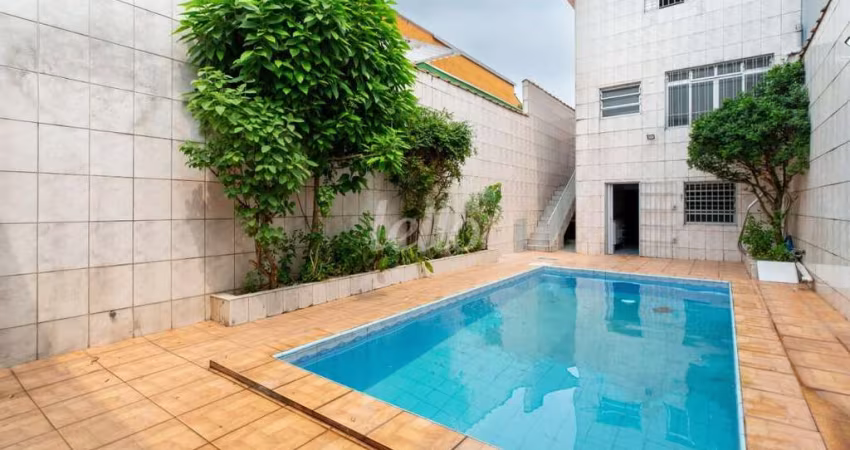 Casa com 3 quartos à venda na Rua Valdemar Celeghin, 241, Vila Ivone, São Paulo