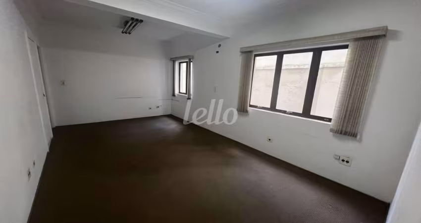 Casa comercial com 14 salas à venda na Rua Groenlândia, 208, Jardim América, São Paulo