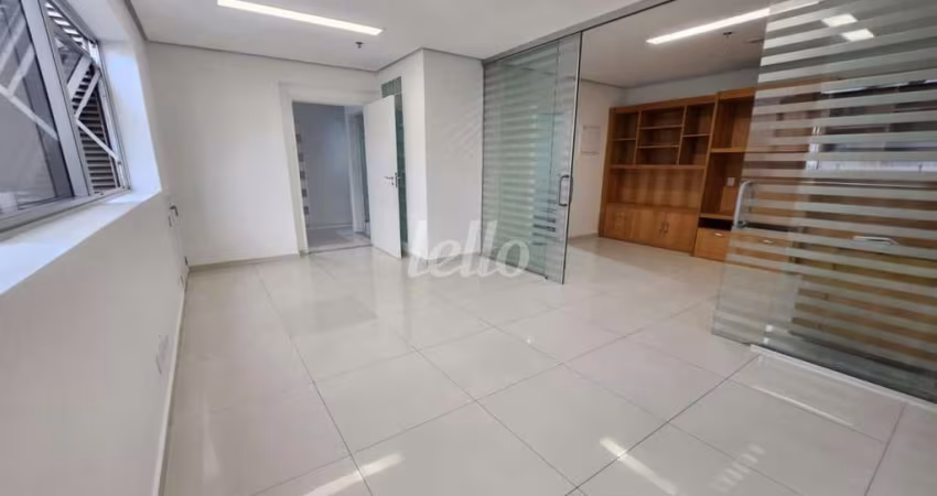 Sala comercial com 2 salas à venda na Rua Apinajés, 1100, Pompéia, São Paulo