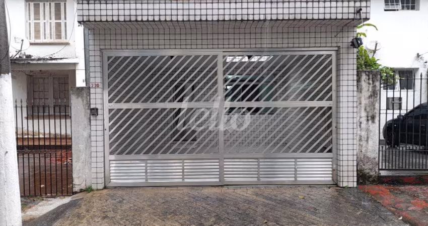 Casa com 2 quartos à venda na Rua Sara Bernhard, 220, Vila Cláudia, São Paulo