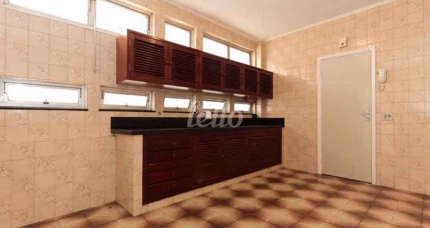Apartamento com 3 quartos à venda na Rua Treze de Maio, 1240, Bela Vista, São Paulo