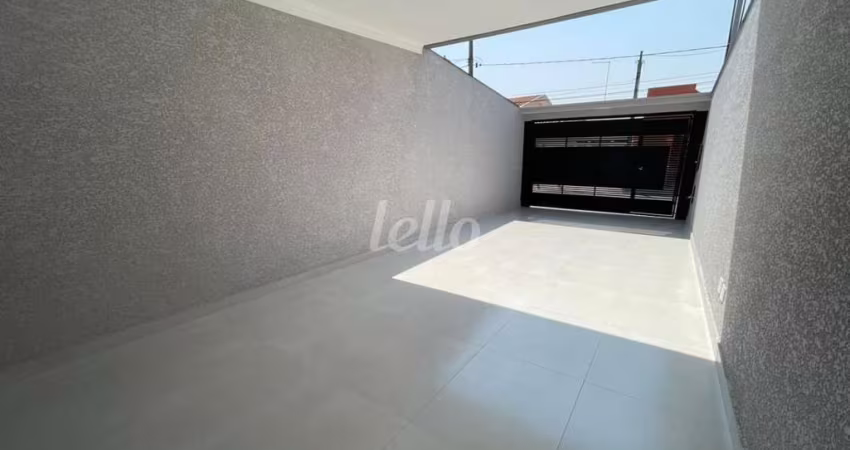 Casa com 3 quartos à venda na Rua Vitório Rochi, 38, Vila Carrão, São Paulo