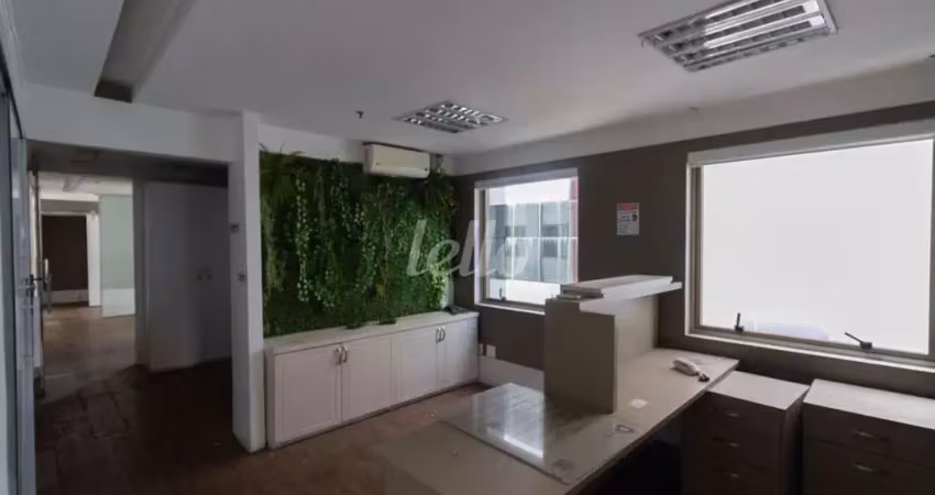 Sala comercial com 1 sala à venda na Rua Barata Ribeiro, 190, Bela Vista, São Paulo