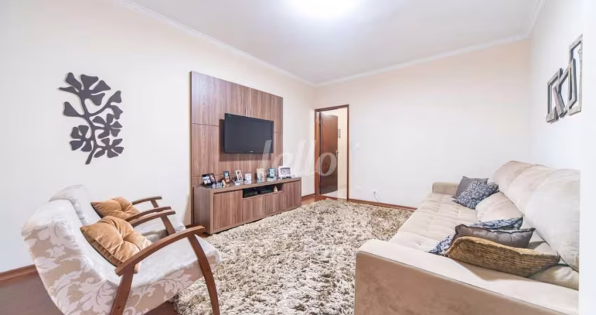 Casa com 3 quartos à venda na Rua Carneiro Leão, 408, Vila Scarpelli, Santo André