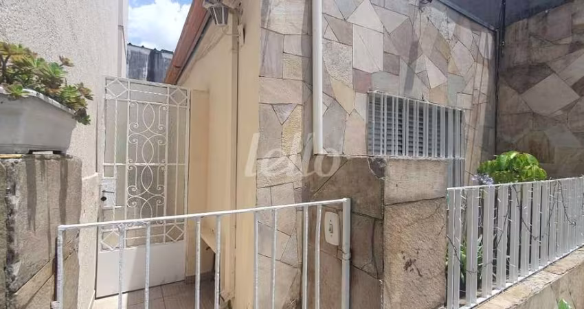 Casa com 2 quartos à venda na Rua Cambará, 96, Vila Bertioga, São Paulo