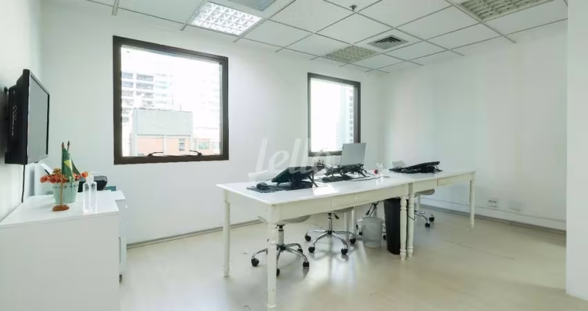 Sala comercial com 1 sala à venda na Rua Helena, 280, Vila Olímpia, São Paulo