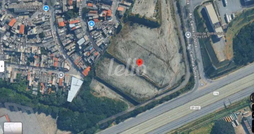Terreno à venda na Avenida Carmela Dutra, 779, Jardim Presidente Dutra, Guarulhos
