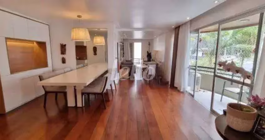 Apartamento com 4 quartos à venda na Rua Rodrigo Cláudio, 59, Aclimação, São Paulo