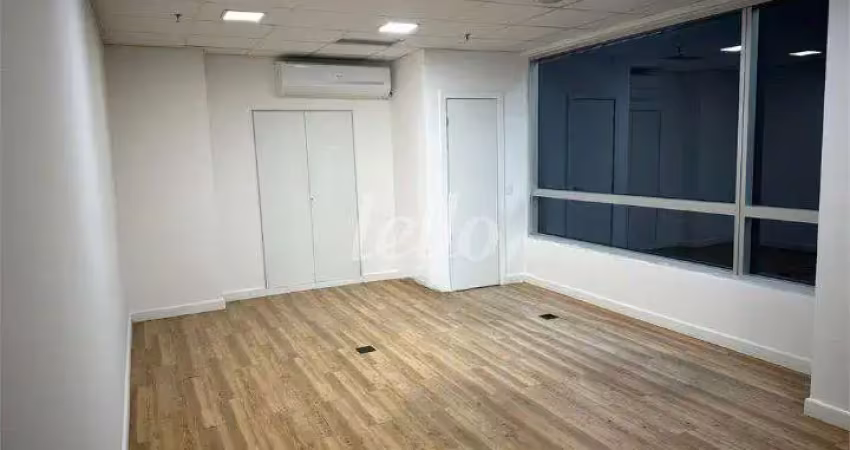 Sala comercial com 1 sala à venda na Rua Cardeal Arcoverde, 2450, Pinheiros, São Paulo