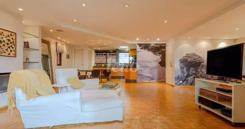 Apartamento com 3 quartos à venda na Rua Bueno Brandão, 366, Vila Nova Conceição, São Paulo