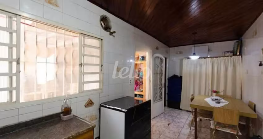 Casa com 2 quartos à venda na Rua Anita Sabá, 89, Vila Marieta, São Paulo