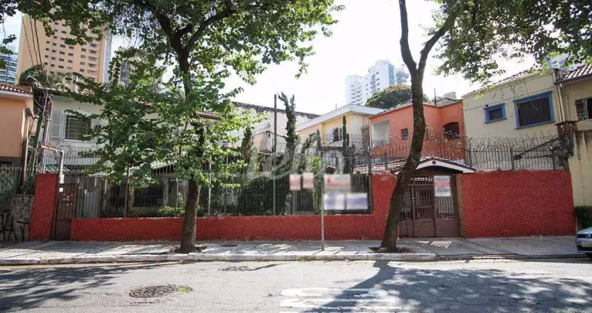 Casa comercial com 6 salas à venda na Avenida Armando Ferrentini, 182, Paraíso, São Paulo
