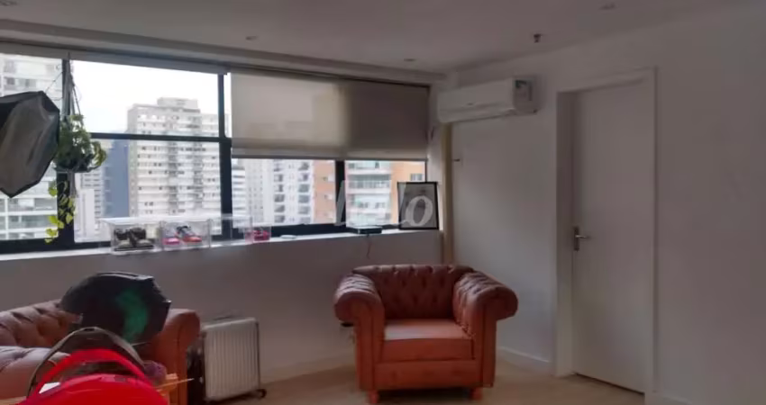 Sala comercial com 1 sala à venda na Alameda dos Arapanés, 881, Indianópolis, São Paulo