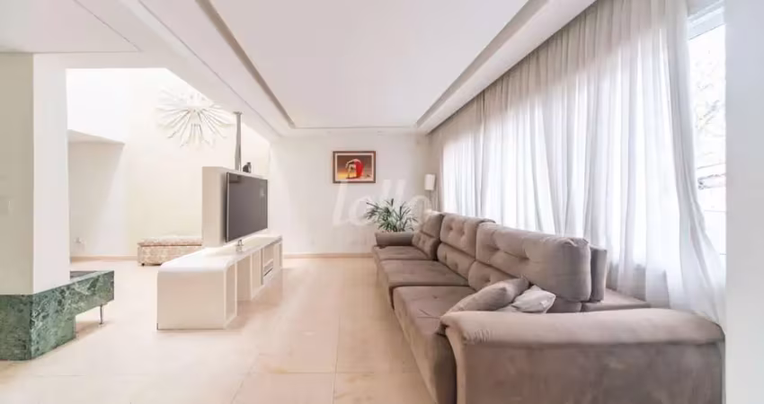 Casa com 4 quartos à venda na Rua Itobi, 40, Vila Alpina, Santo André