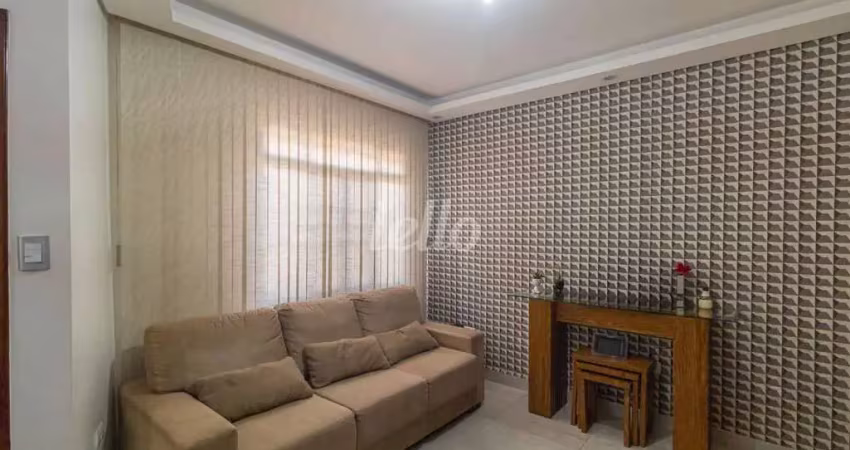 Casa à venda na Rua Ourinhos, 338, Vila Bertioga, São Paulo