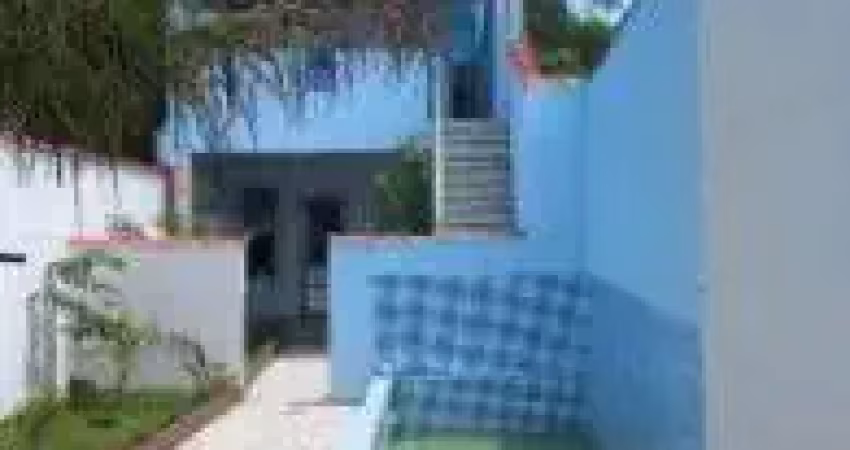 Ótima casa localizada no bairro balneário gaivota, em itanhaém.
