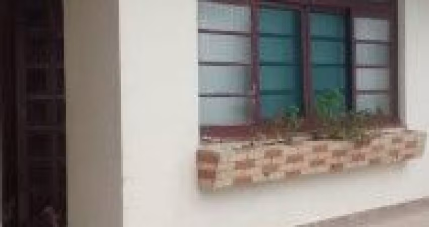Casa localizada no bairro Suarão, em Itanhaém.