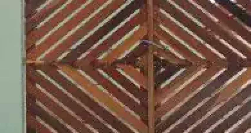 Casa no bairro Luizamar Mirim, em Itanhaém - localizado lado serra, em rua de terra.