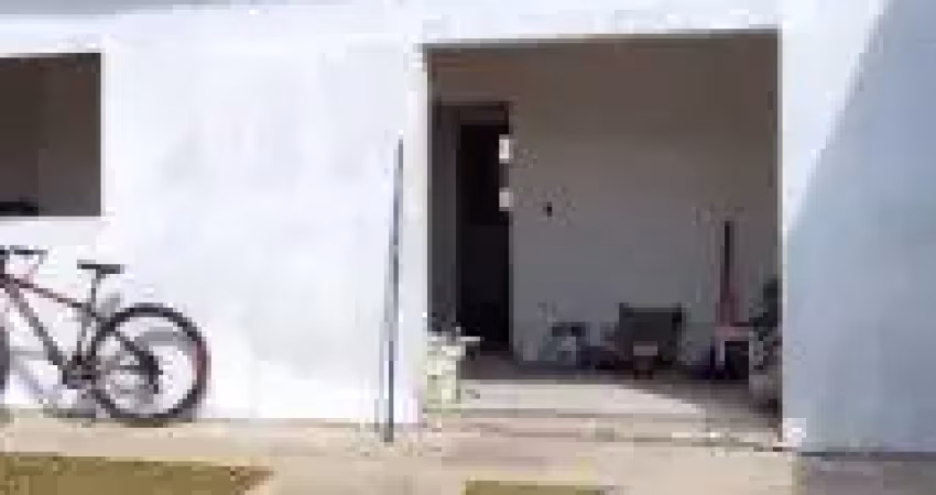 Casa no bairro jardim regina, em itanhaém - ficando lado praia, em rua calçada.
