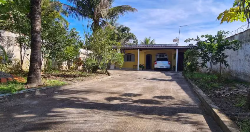 Edícula à venda localizada no bairro balneário gaivotas, em itanhaém **aceita financiamento bancário!