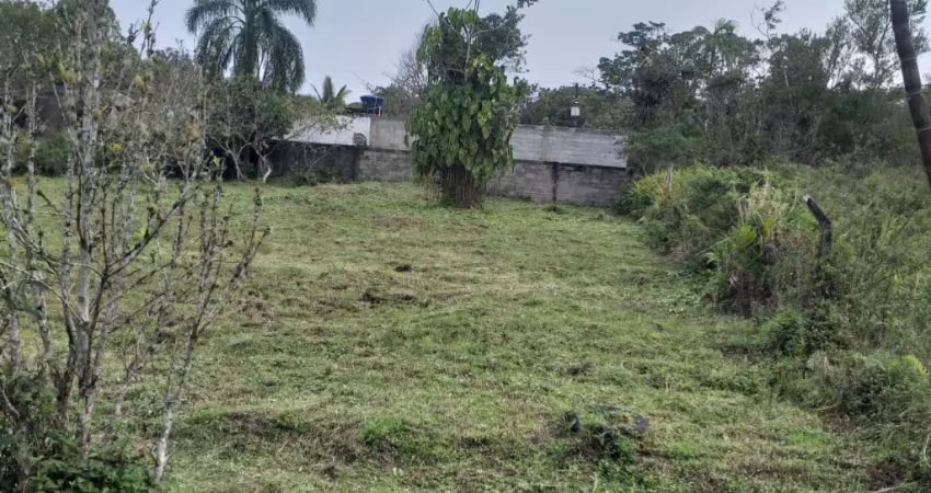 CHACARA A VENDA EM ITANHAÉM A 400M DA RODOVIA COM 2 CASAS.