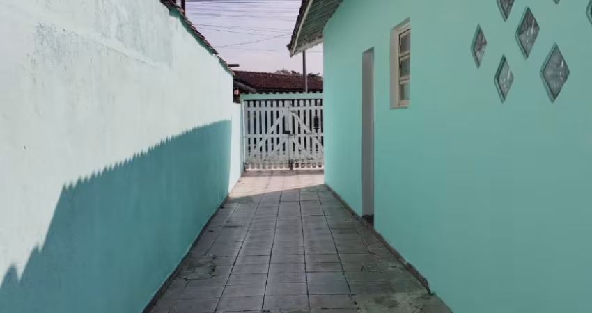 CASA PROXIMO AO CENTRO DE ITANHAÉM - SP