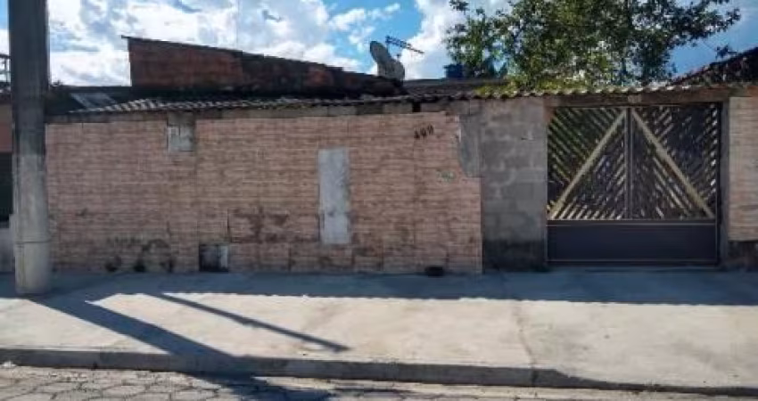 Excelente casa localizada no bairro Cesp - em rua calçada.