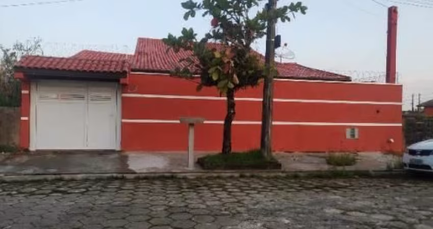 Excelente chácara localizada no bairro Cibratel 2 - lado praia, em rua calçada.