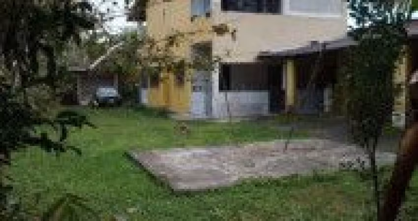 Casa no bairro Recanto dos Imigrantes, em Itanhaém - Possui espaço para piscina, churrasqueira.
