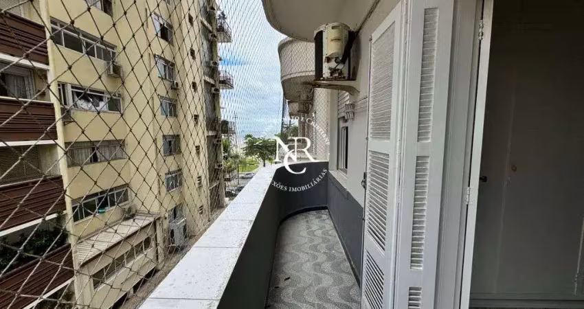 Apartamento a venda em prédio na orla da praia com 2 quartos no gonzaga - santos