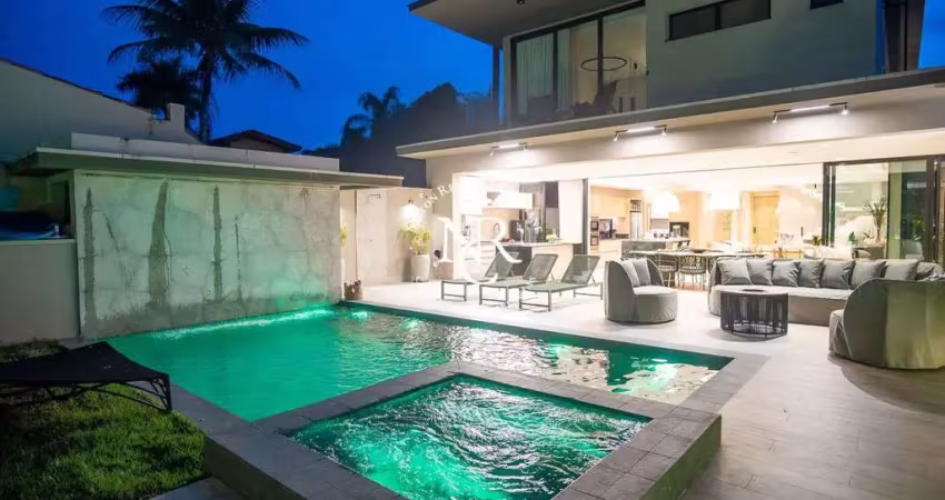 Casa de condomínio com 6 suítes e aquecedor solar na riviera de são lourenço