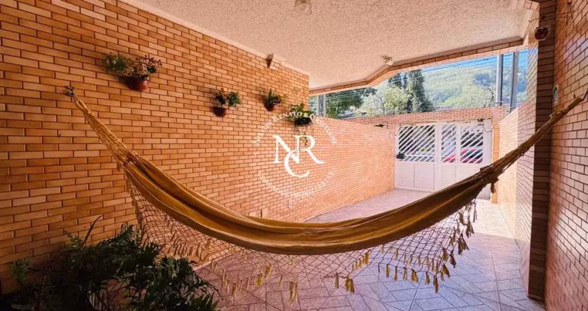 Casa sobreposta baixa na vila valença em são vicente, sp