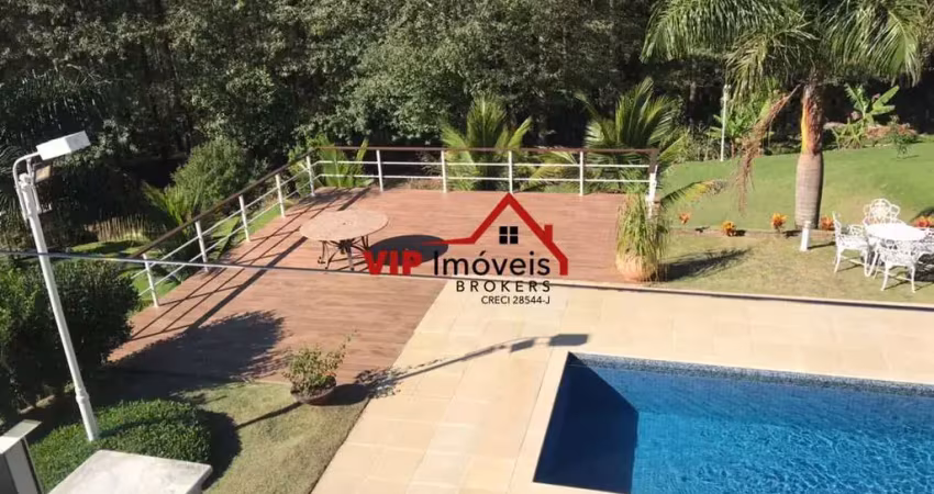 Magnífica casa de Alto Padrão com 6 suítes no Condomínio Manácas